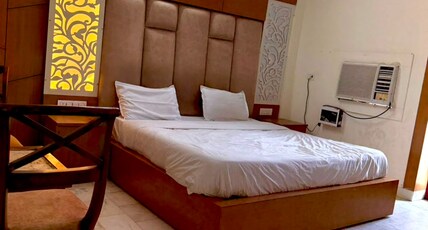 Shivmurti Grand Room Type - Deluxe Room