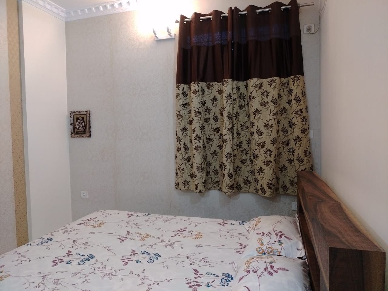 Avidipta - Tap to explore photos