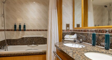Hilton Puckrup Hall Tewkesbury Room Type - GRAND HILTON SUITE