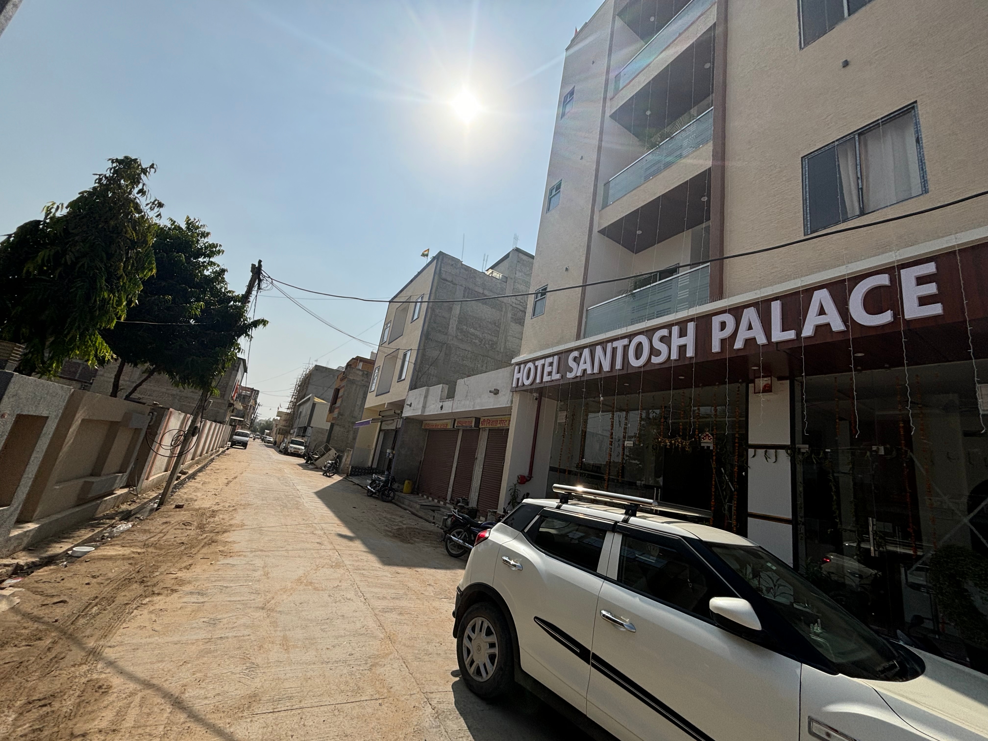 Hotel Santosh Palace (Free Gated Parking & 10 Minutes walk from Temple) - Tap to explore photos