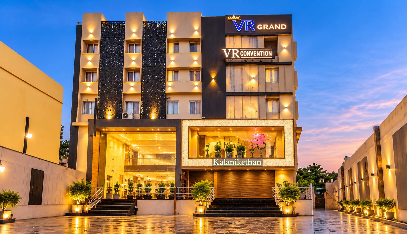 Hotel VR Grand - Tap to explore photos