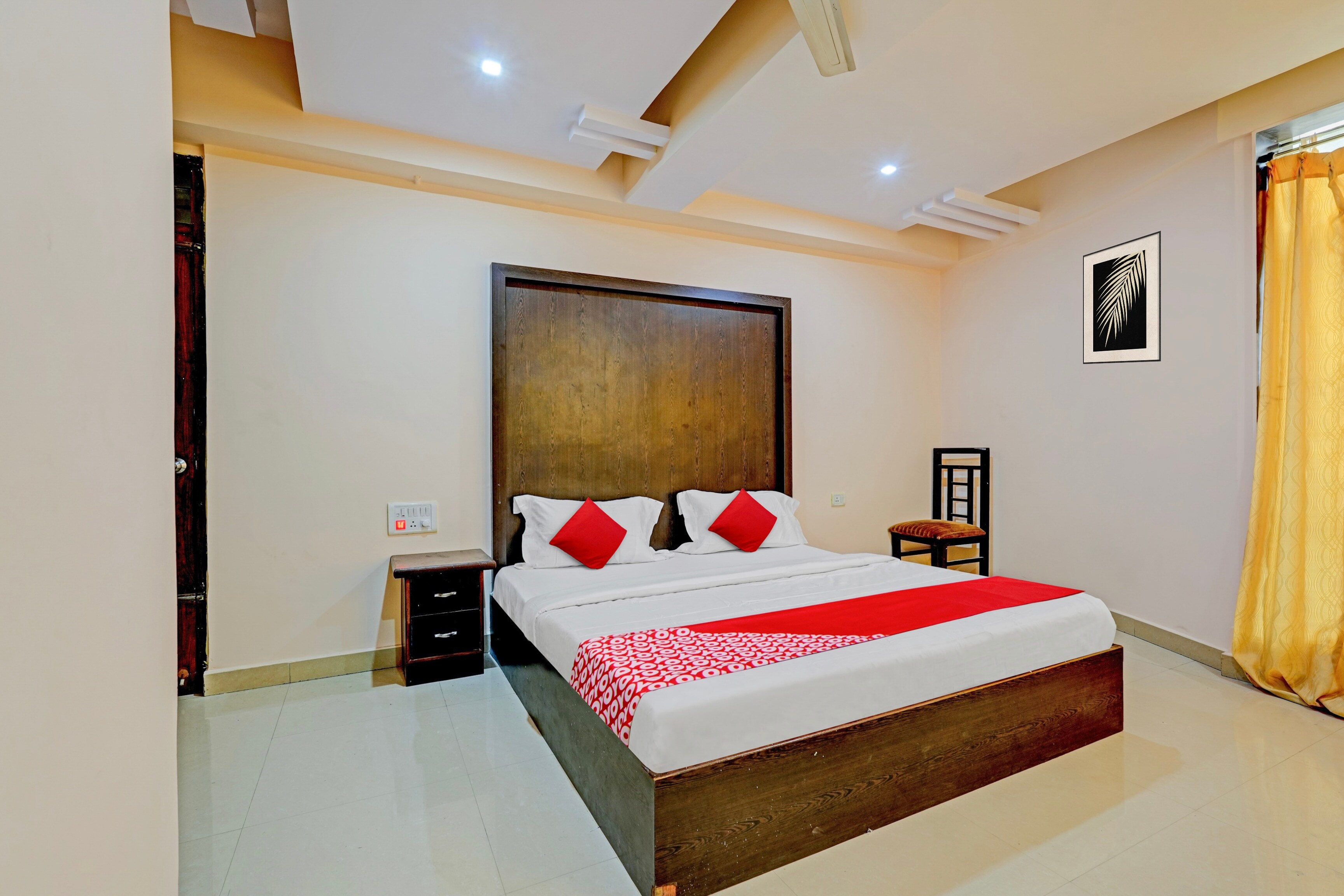 Hotel O BNS Lodge Near National College Basavanagudi - Tap to explore photos