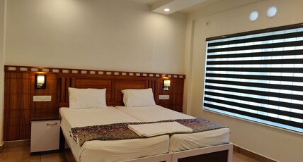 Malabar Residency (500 meter from Periyar National Park Gate) Room Type - Premium King Room