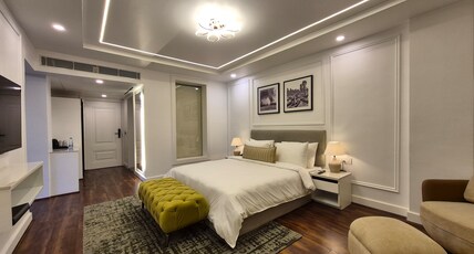 Hotel Luxury Retreat Room Type - Premium Room Mountain View