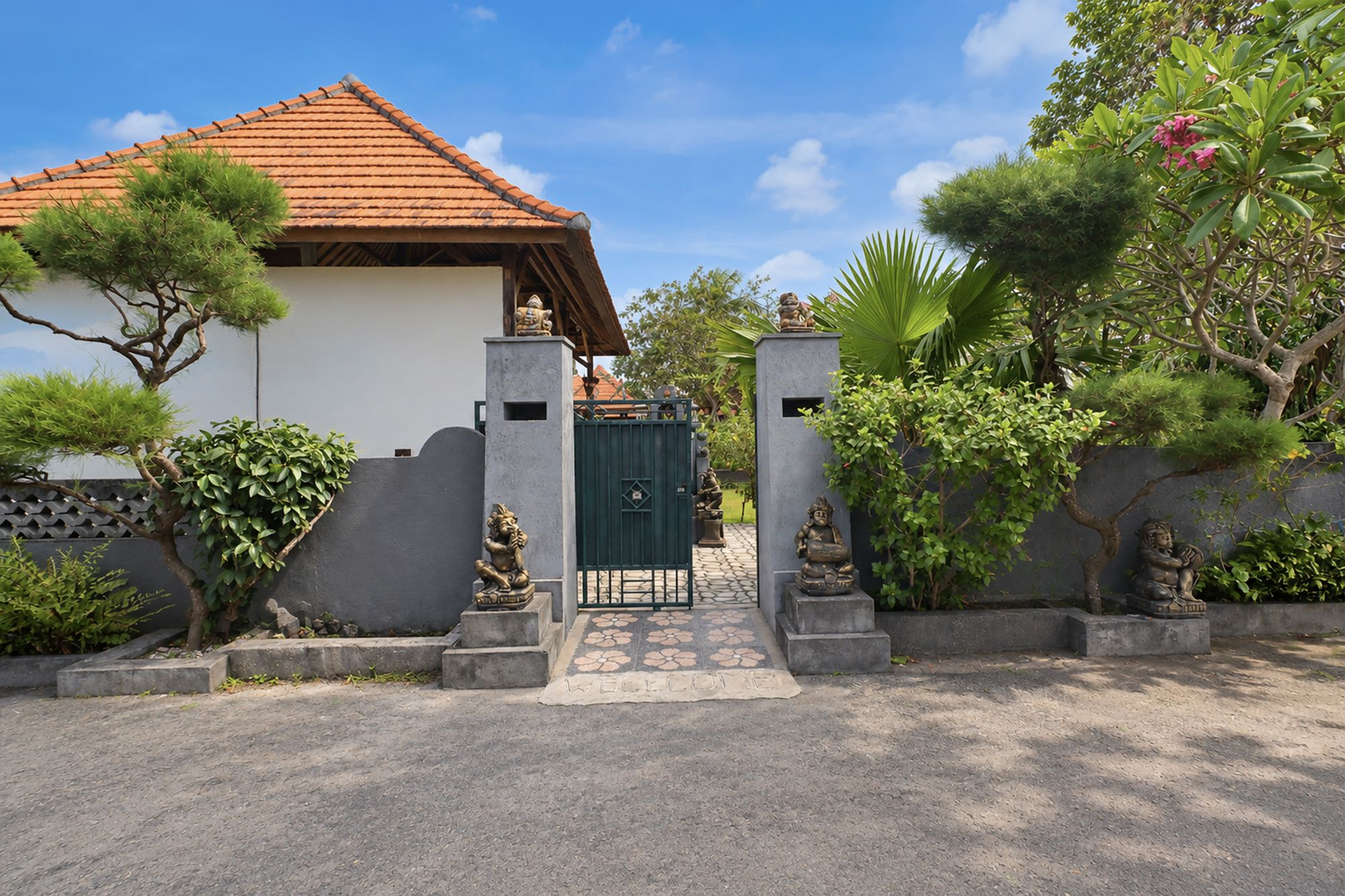 Belvilla near Sampalan Beach formerly Arjuna Bungalow - Tap to explore photos