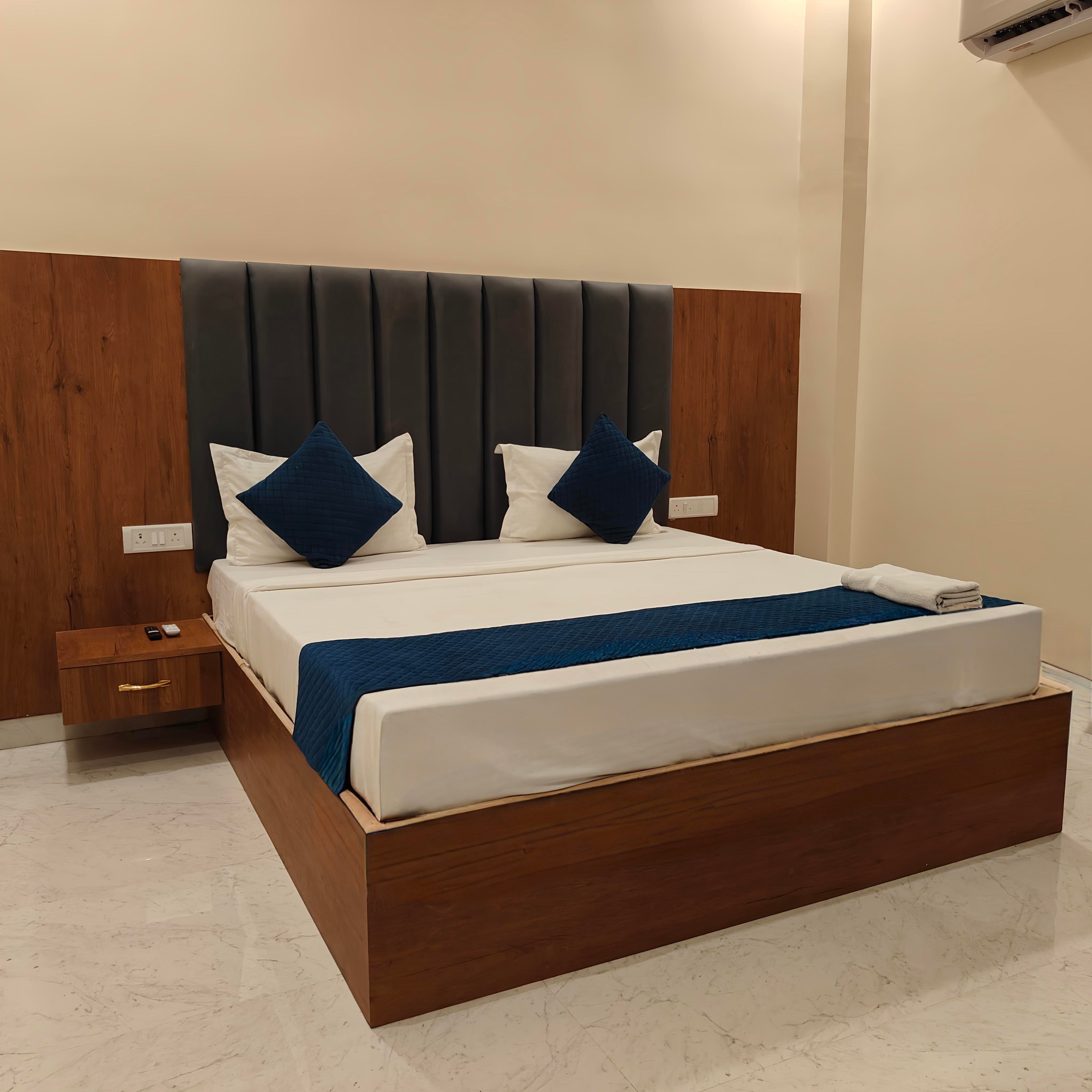 HOTEL RAMAYAN INN - Tap to explore photos