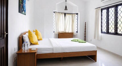 Pixy Homestay Room Type - Queen Bed with attached Balcony View Room