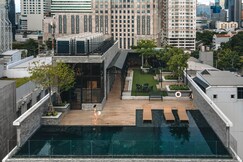 The Coach Hotel Sukhumvit - Asok BTS Bangkok