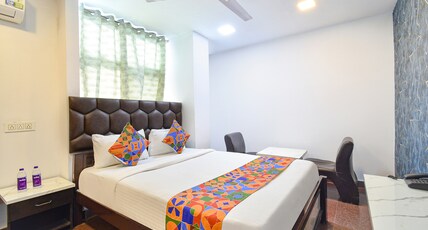 FabHotel Casa Grand Inn - Near US Consulate Financial District,Gachibowli Room Type - Suite Room