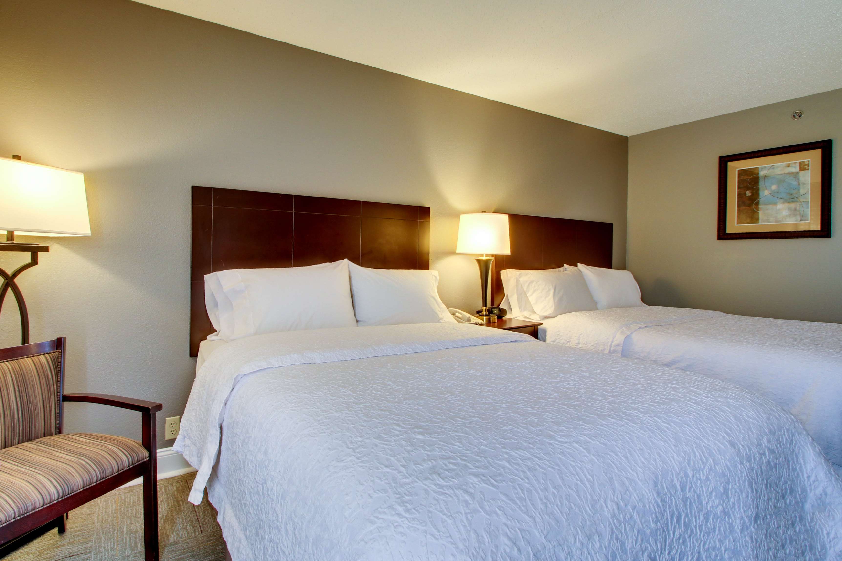 Hampton Inn by Hilton Rolla - Tap to explore photos