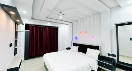 Paavan Palace Room Type - Delux Room