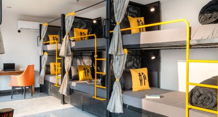 The Hosteller Bam Dehradun, City Centre Room Type - Bed in 10 Bed Mixed Dormitory - External Washroom