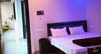 Hotel DEV PLAZA Room Type - Bedroom 1