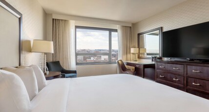 Washington Hilton Room Type - 1 KING BED WITH CITY VIEW
