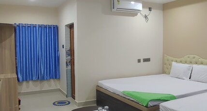 Hotel Rupkatha Room Type - Deluxe Triple Bed
