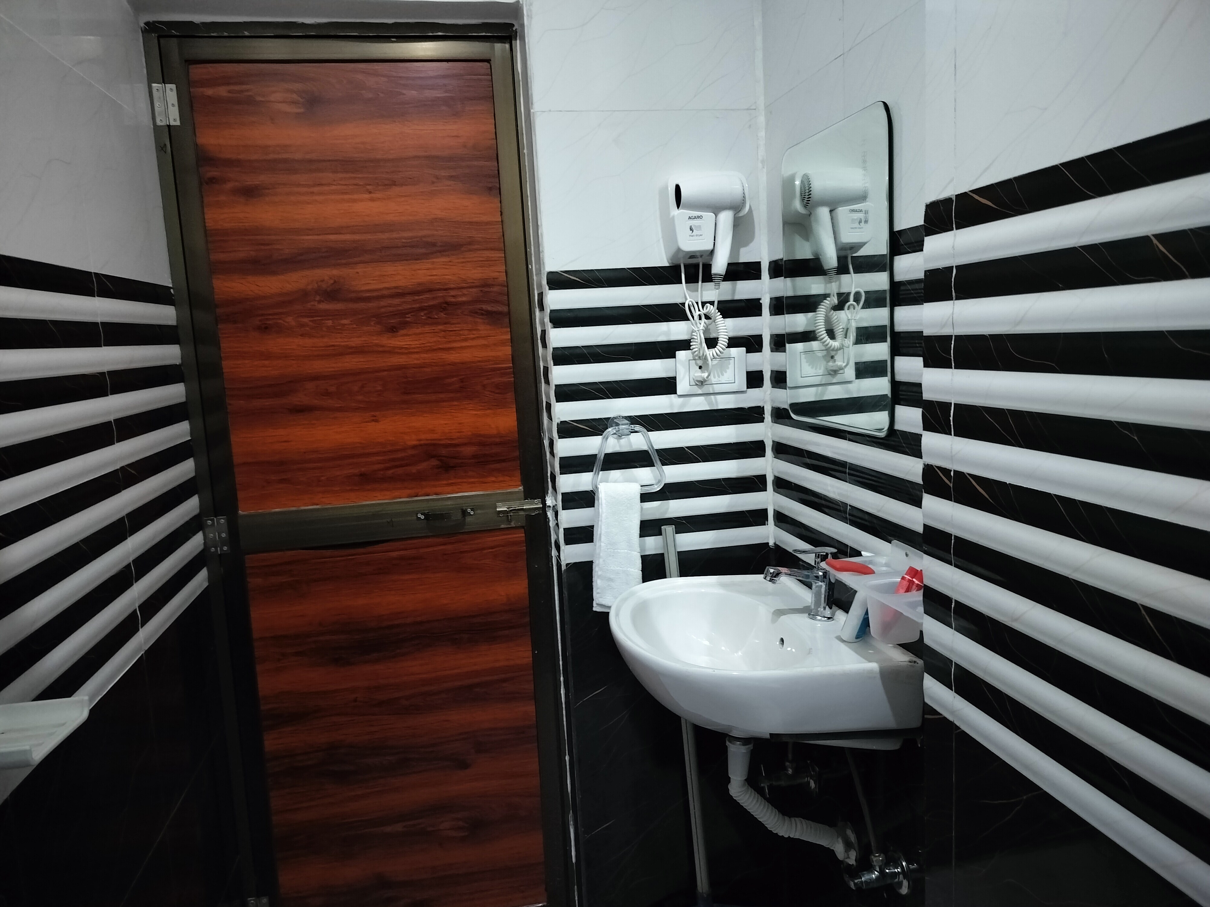 NARAYANS RESIDENCY - Tap to explore photos