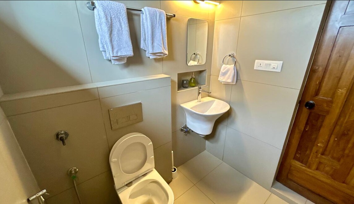 Beachfront & Backwaters 2BHK Villa - Marina B&B - Tap to explore photos