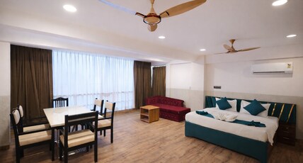 Hotel Glow Room Type - Super Deluxe Room