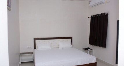 Hotel Chandela Inn Room Type - Deluxe (3X)