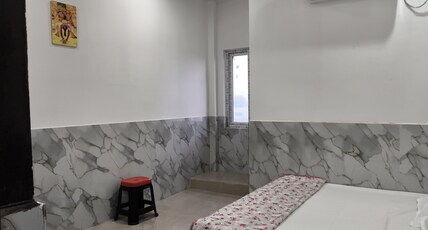 R R Hotel Room Type - Bedroom 7
