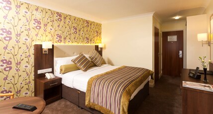 Best Western Plus White Horse Hotel Room Type - 1 Double 1 Single, Non-Smoking, Deluxe Quality Room, Iron And Ironing Board, Coffee Maker Best Western Plus White Horse Hotel Room Type - 1 Double 1 Single, Non-Smoking, Deluxe Quality Room, Iron And Ironing Board, Coffee Maker