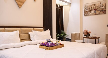 The Glam by Sandane Homes Room Type - Deluxe Roonm