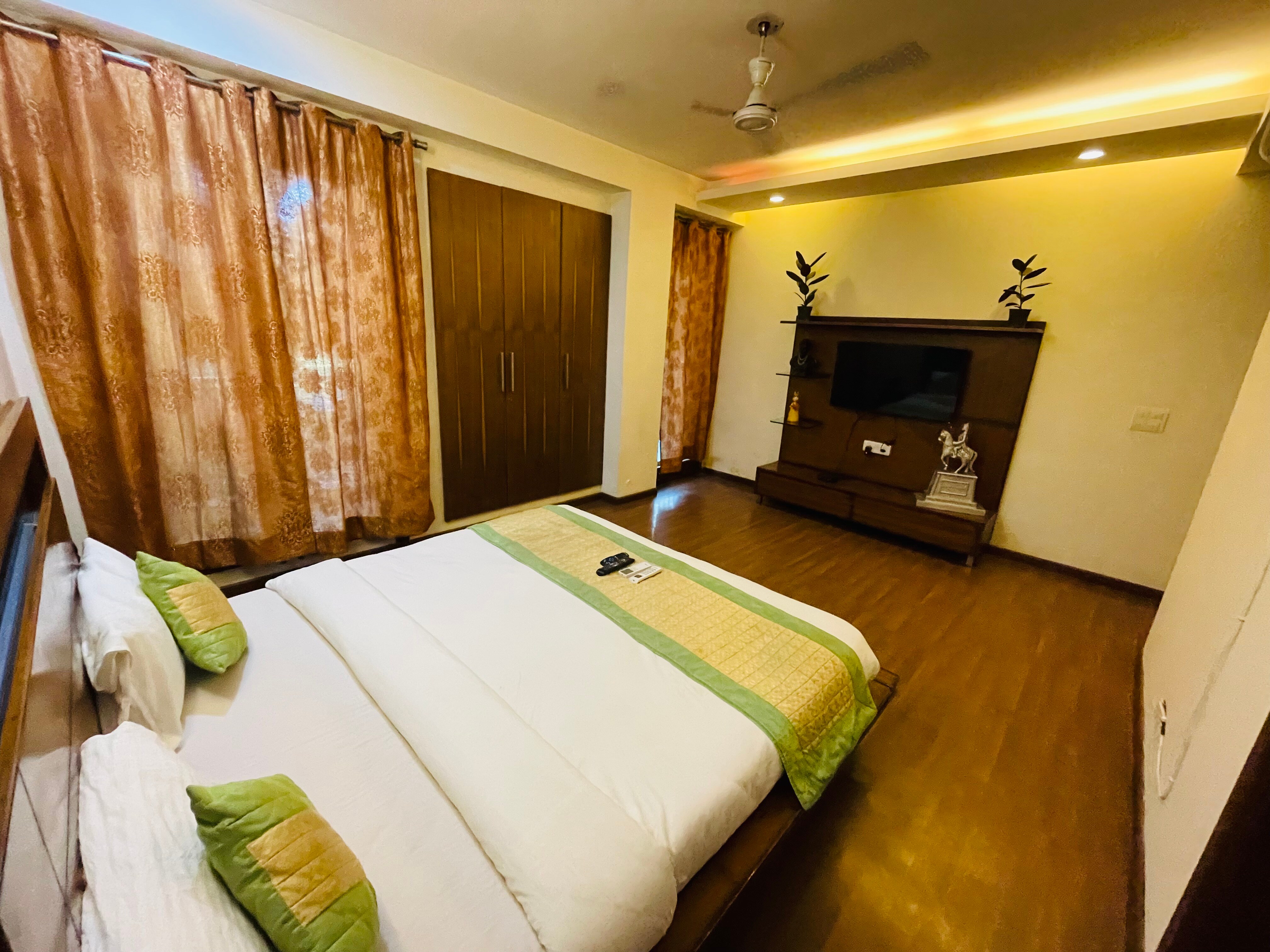 Fortune Home J191 1Bed room - Tap to explore photos
