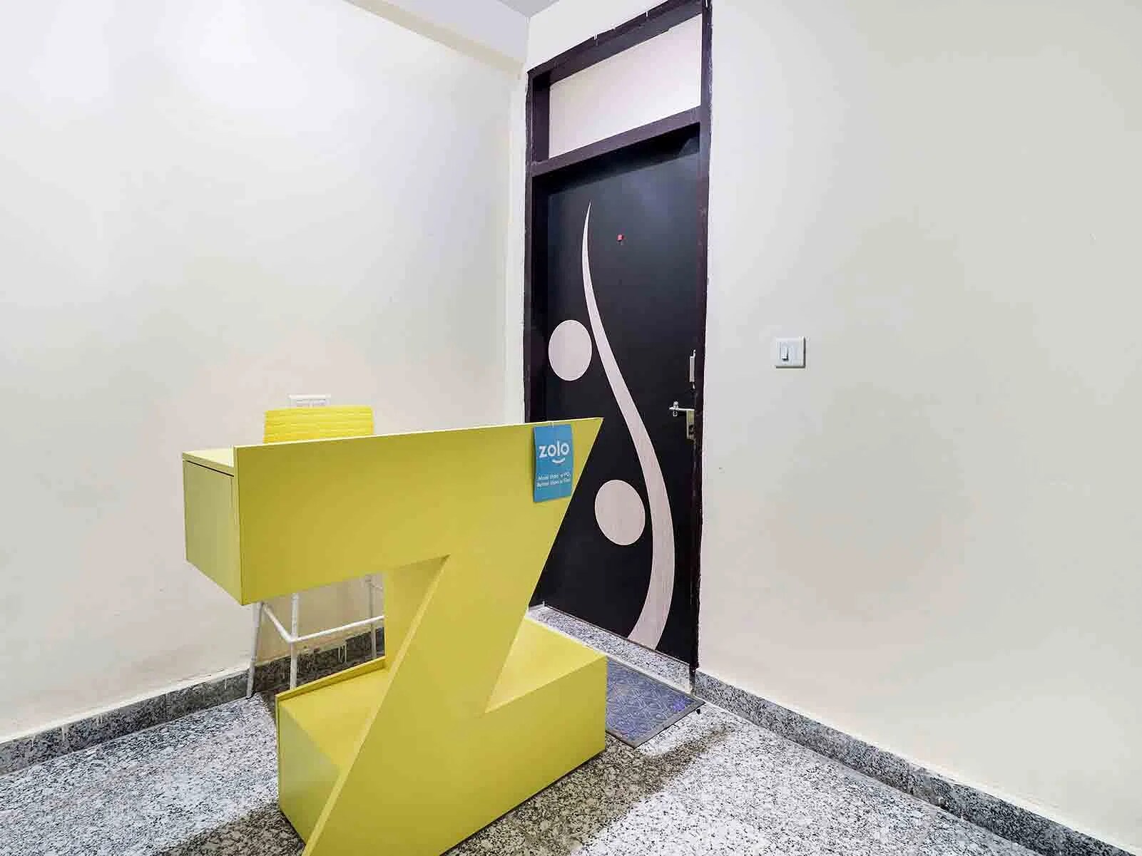 Z Express Flora - Tap to explore photos