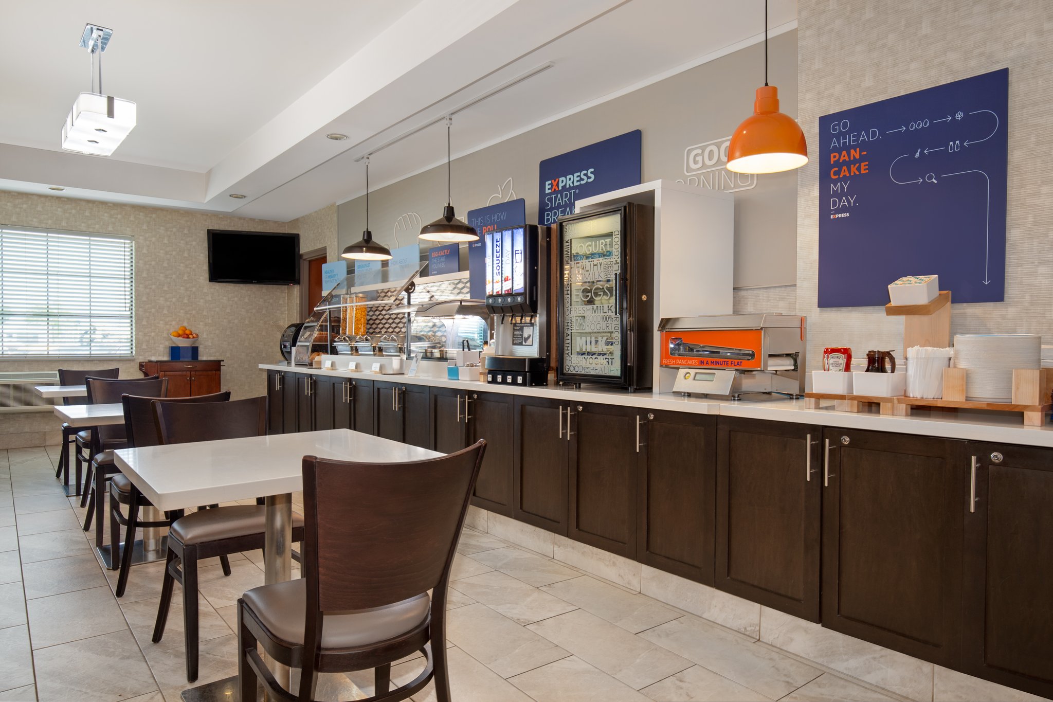 Holiday Inn Express Hotel & Suites Barrie - Tap to explore photos