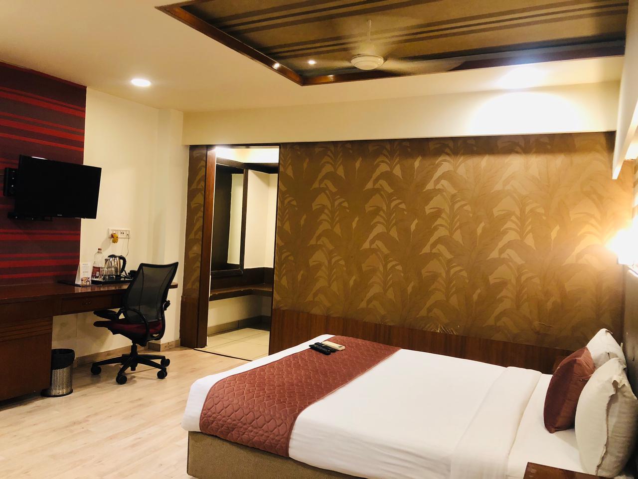 Astra Hotels - Kadubisanahalli - Outer Ring Road - Tap to explore photos
