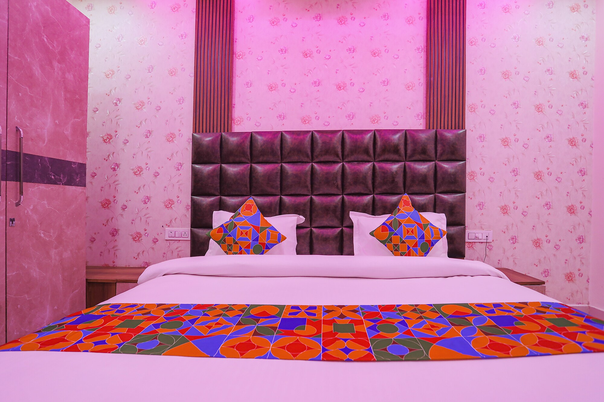 FabHotel Naman - Tap to explore photos