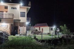 apple farm stay