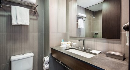 Holiday Inn Express BOGOTA - PARQUE LA 93 Room Type - 1 King Bed Suite