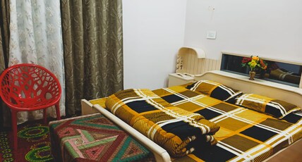 Roc Ridge Homestay Room Type - Deluxe Double Bed Room