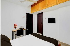 Hotel O Nettoor Junction Kochi Formerly Radhika Residency