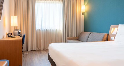 Novotel Roma Est Room Type - Executive office with parquet