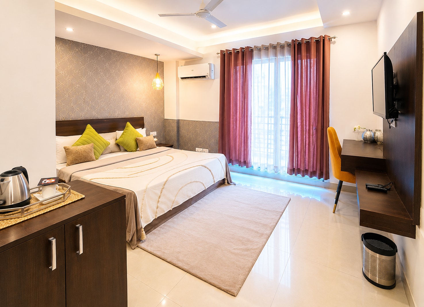 Akshay Corporate Hotel - Tap to explore photos