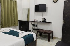 MARUTI ( P) GUEST HOUSE