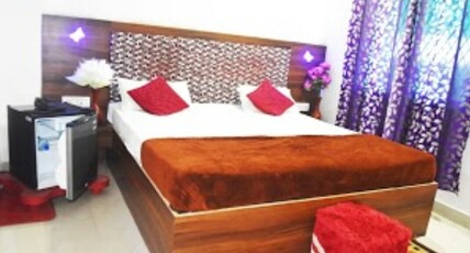 Satkar Hotel Room Type - Deluxe Room
