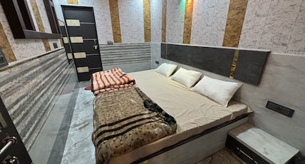BRIJ PAYING GUEST HOUSE Room Type - ROOM 105