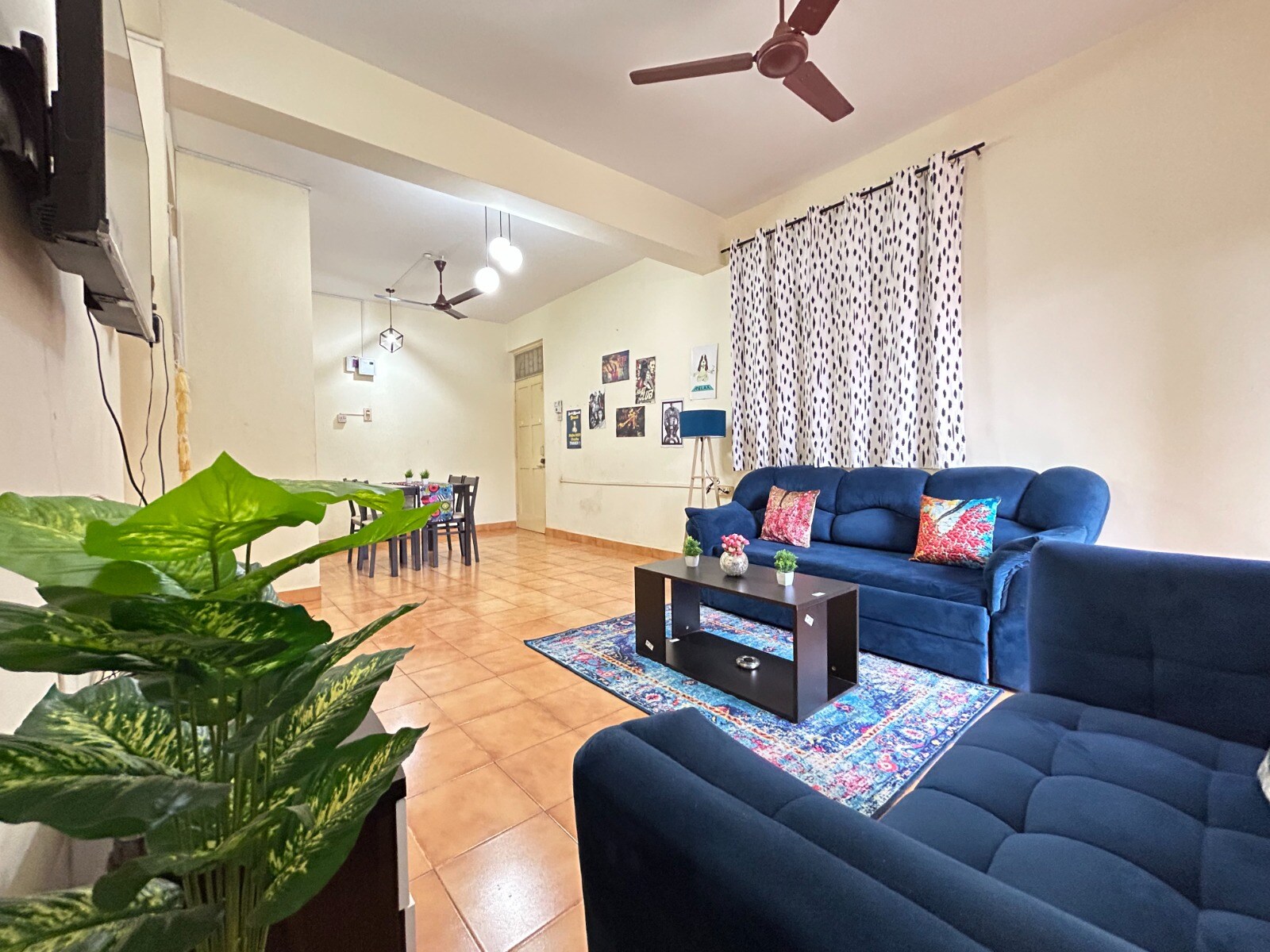 Luxurious 1BHK Apartment on Calangute Main Road Beach 600mtr - Tap to explore photos