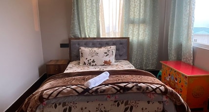 Dolma Dhim Stay 1Km from MG Marg Room Type - Mountain View Double bed Room