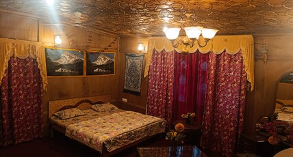 Hotel New Green View 3 Room Type - Heritage Deluxe Room AC - Houseboat Room