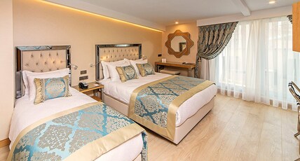 Mukarnas Taksim Hotel Room Type - 2 Connection Deluxe Double Rooms with Balcony Mukarnas Taksim Hotel Room Type - 2 Connection Deluxe Double Rooms with Balcony