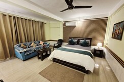 Royal Palm Homestay | GS Road