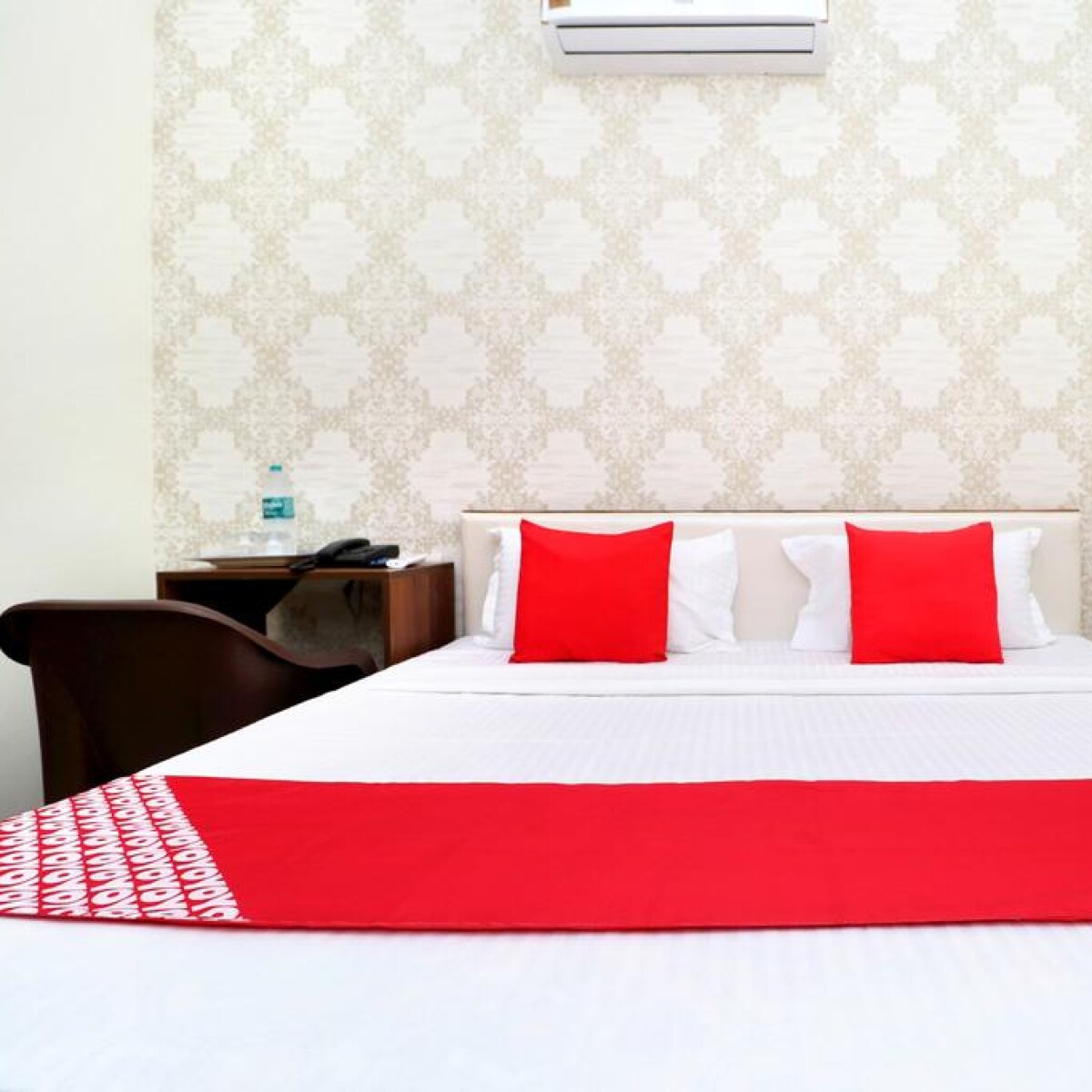 Hotel Grand Park - Tap to explore photos