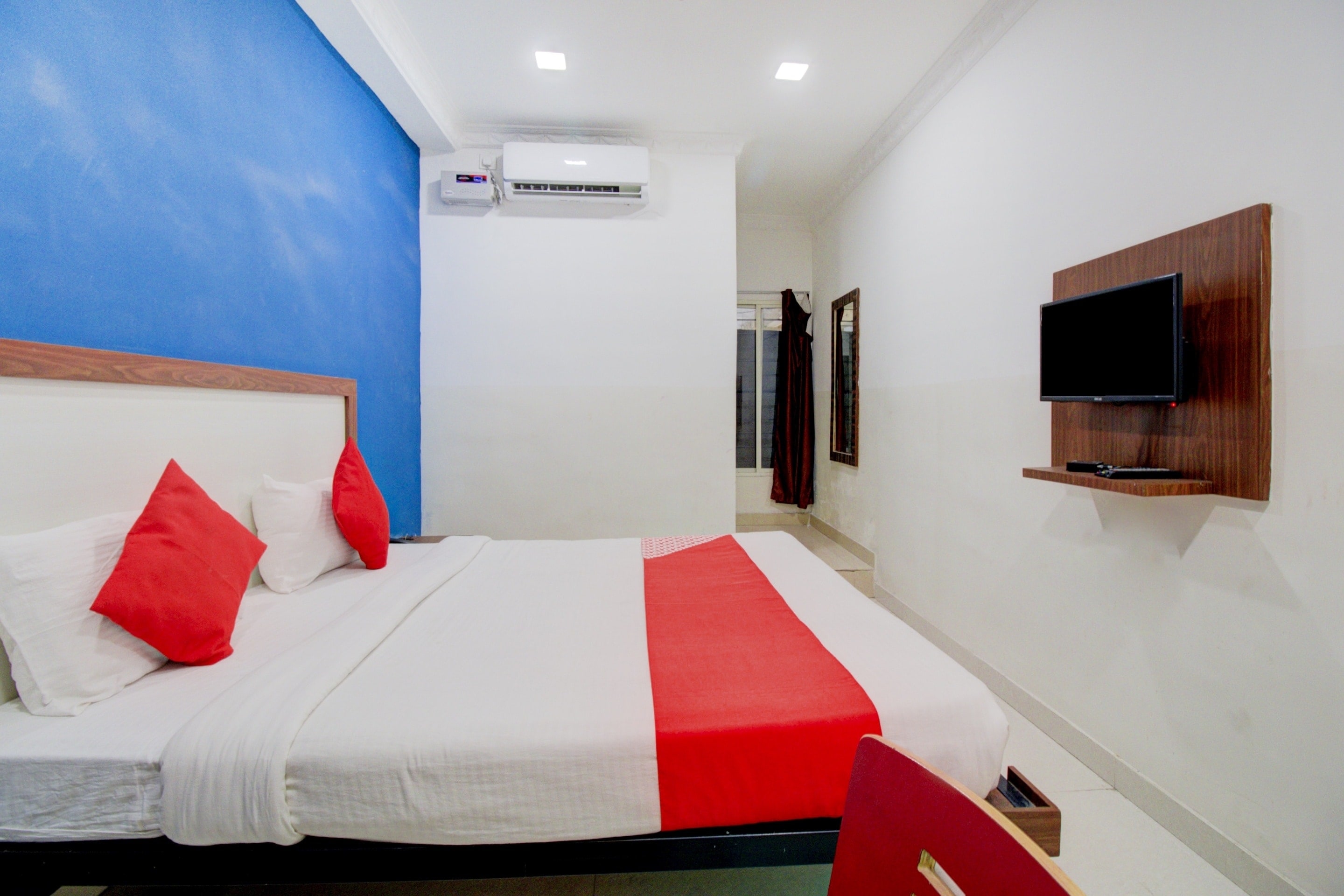 Hotel O Abhimaani Inn - Tap to explore photos