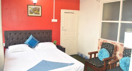 Nature View Home Stay Room Type - Standard Queen Room