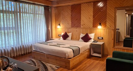 Rufina Lachung Kunga Room Type - Premium Suite with Balcony Rufina Lachung Kunga Room Type - Premium Suite with Balcony