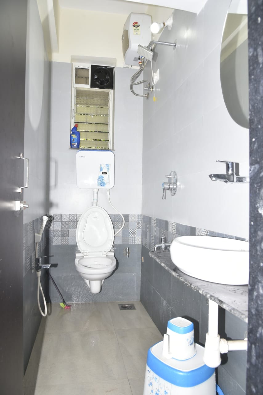 Elegant 3BHK Flat at Ashirwad Bldg Panaji - Tap to explore photos